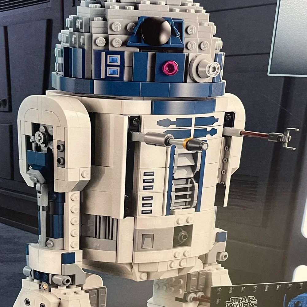 LEGO Star Wars R2-D2 Building Set 75379 1040 Pcs 10+ Exclusive Mini Figures NIB